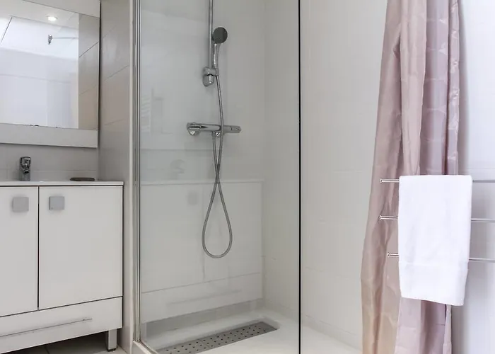 My Casa White Pearl - Parking